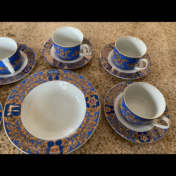 13 Piece Tea/Coffee Porcelain Cup Set